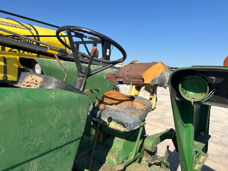 john-deere-3130-image-11