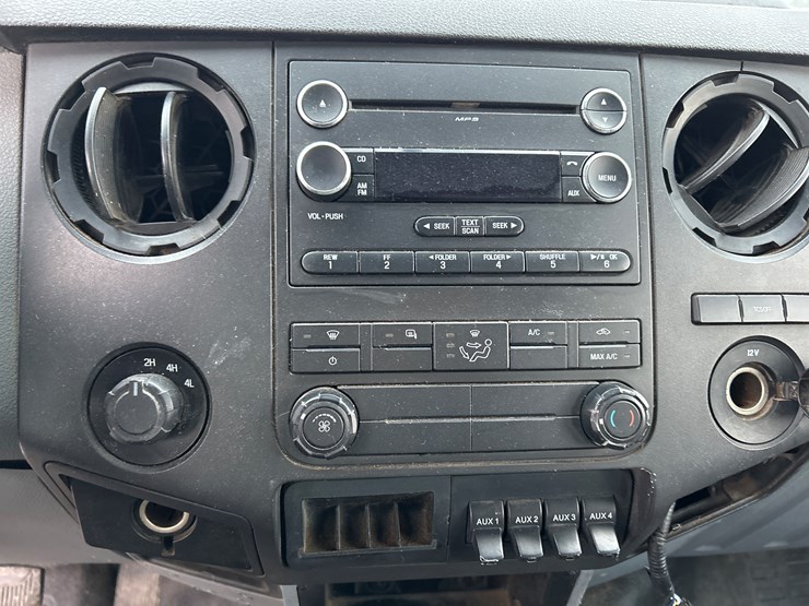 2011-ford-f350-image-42