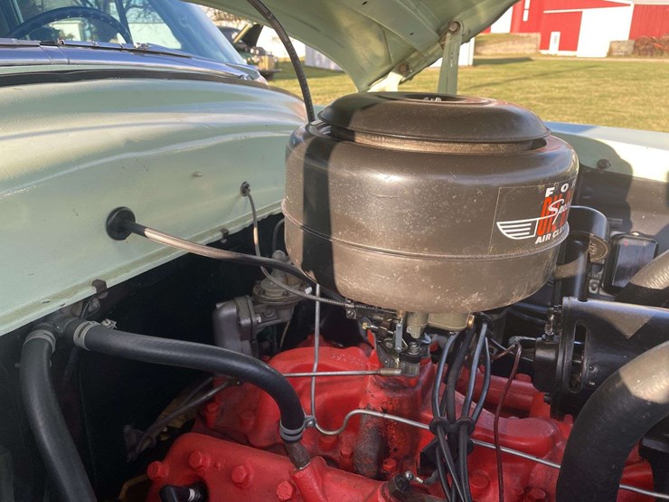 1953-ford-customline-sedan-image-86