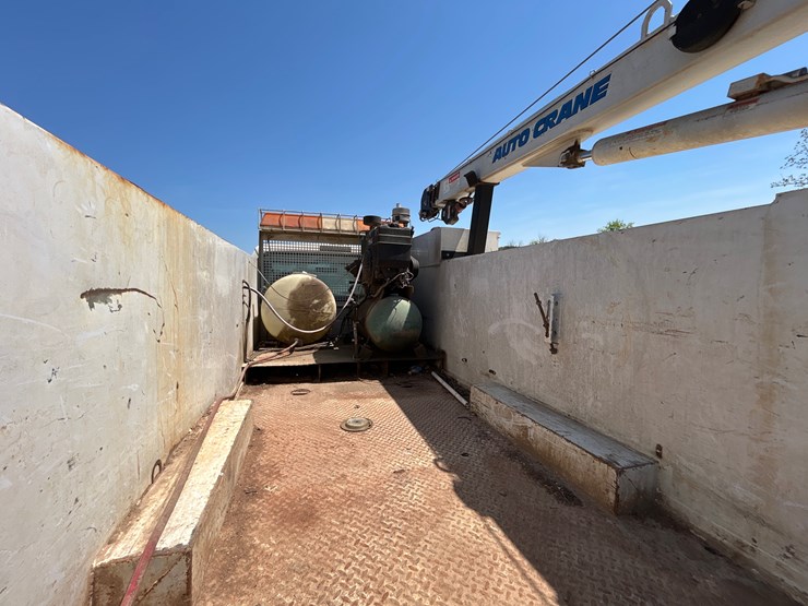 2002-ford-f550-image-11