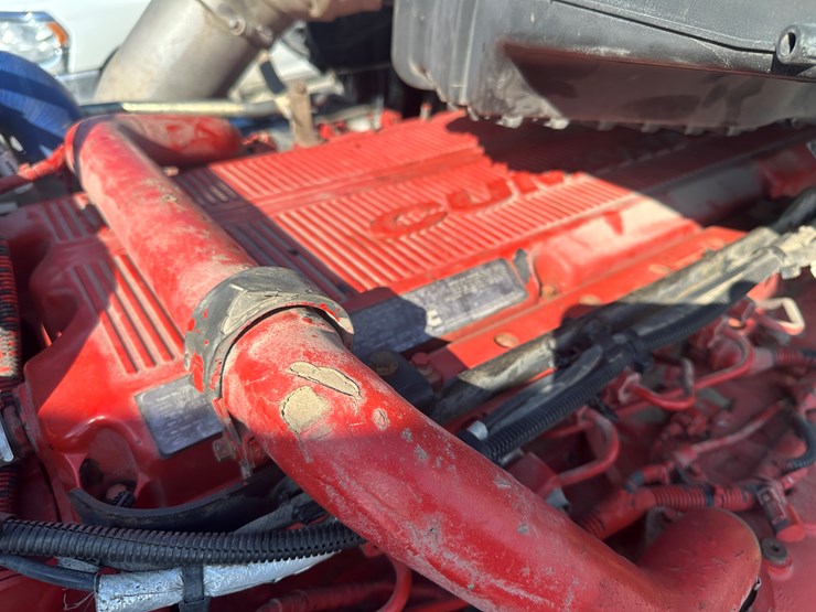 2017-kenworth-t680-image-48