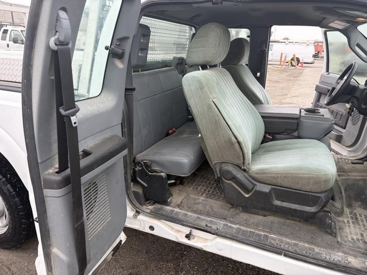 2011-ford-f250-image-10