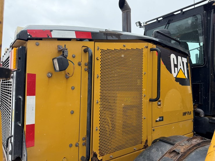 caterpillar-160m-image-50