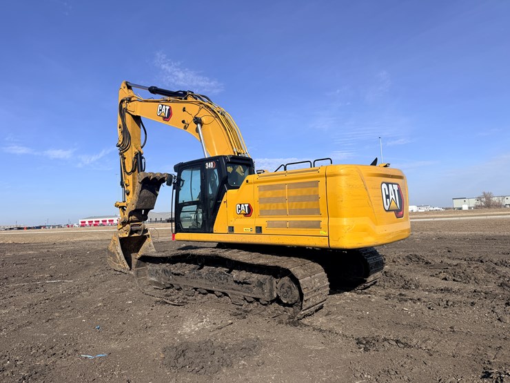 caterpillar-340-image-3