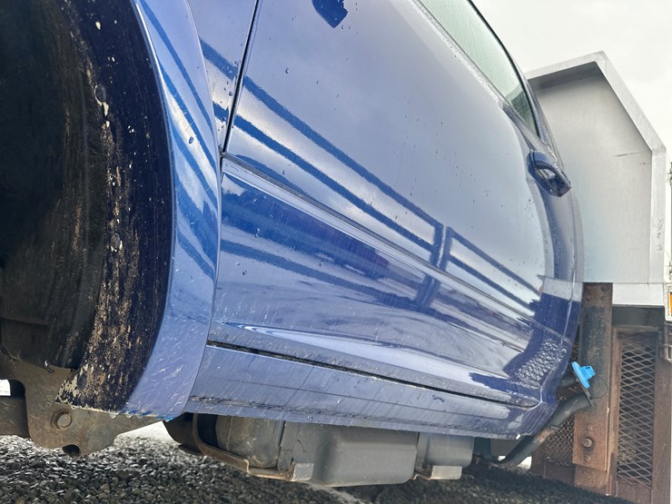 2012-massey-ferguson-8-image-15