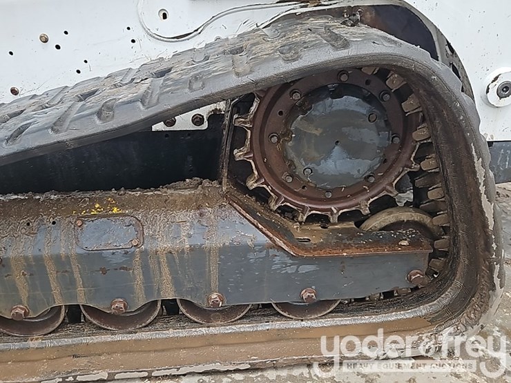 2019-bobcat-t740-image-19