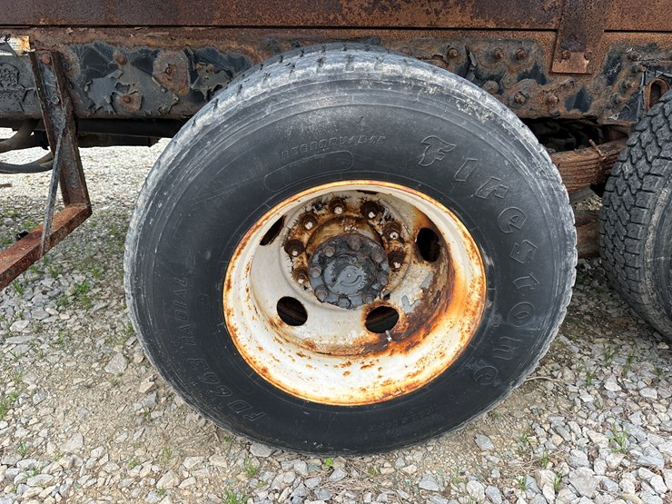 2007-international-7600-image-58