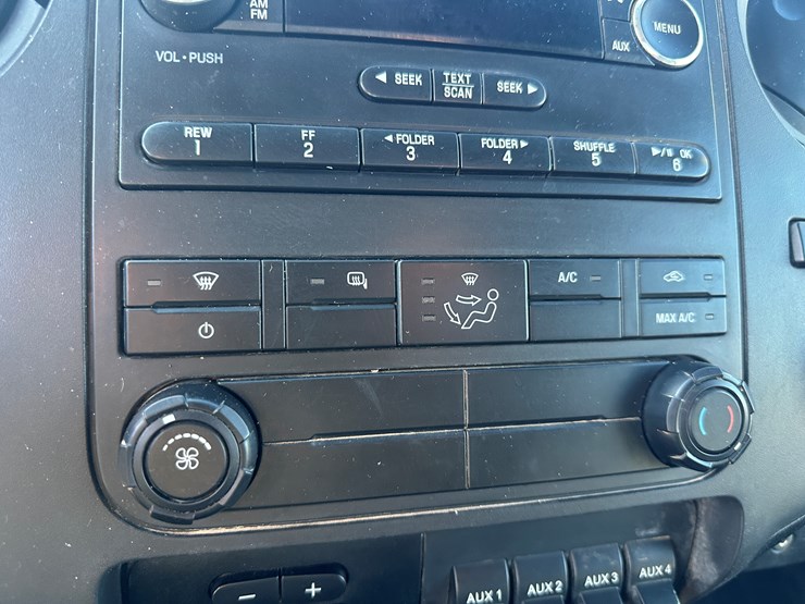 2015-ford-f350-image-38