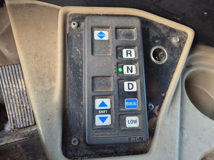 2005-caterpillar-c13-image-64