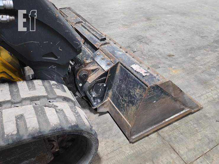 2021-jcb-3ts-8t-image-11