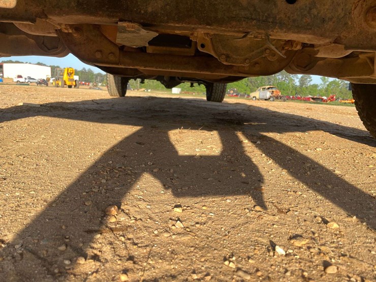 2013-gmc-sierra-2500-image-23