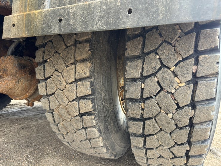 2009-international-workstar-7500-image-103