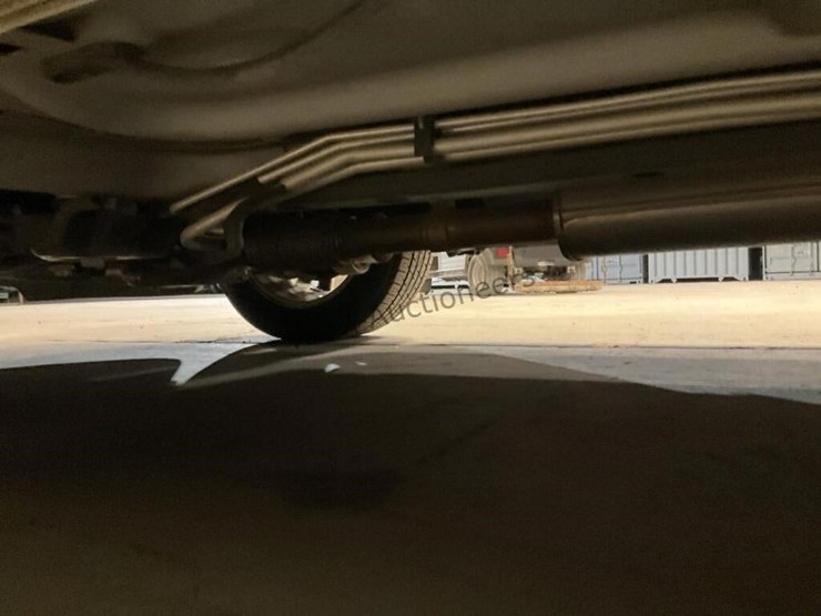 2015-ford-explorer-image-28