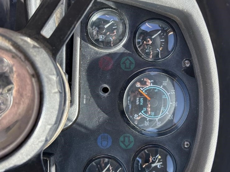 2000-caterpillar-938g-image-45