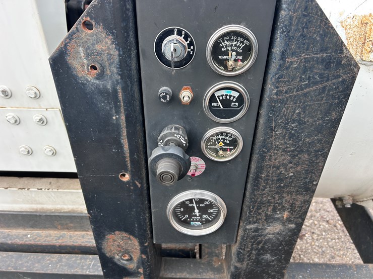 #1687-•-american-road-machinery-towable-leaf-vac-image-23