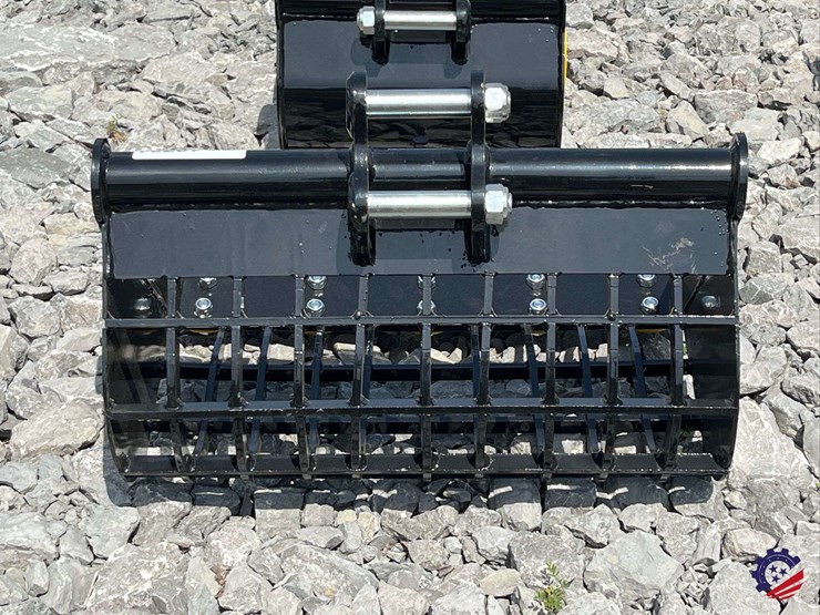 unused-2026-ce-24"-grid-bucket-image-4