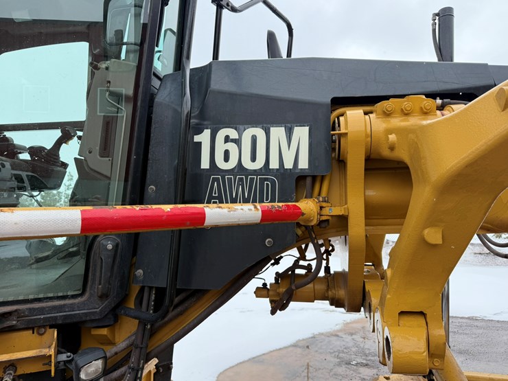 caterpillar-160m-image-76