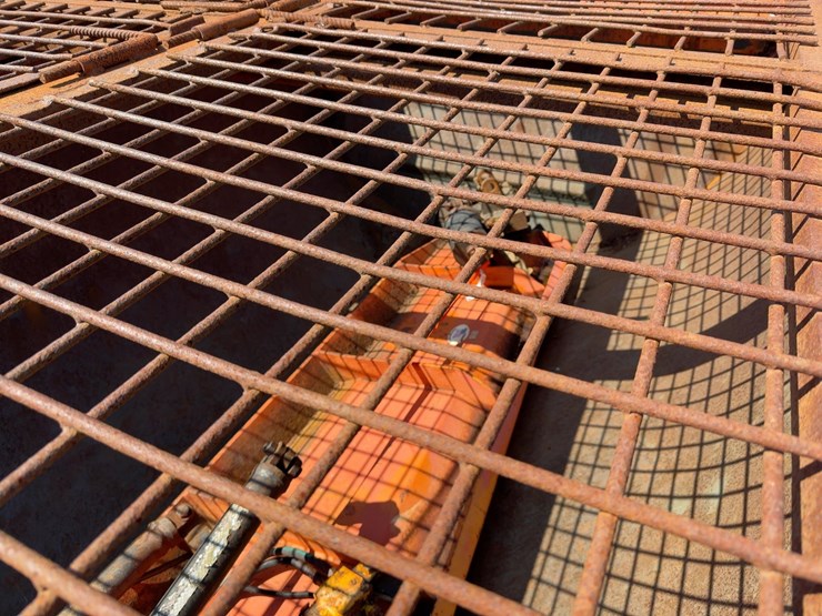 2012-international-7600-image-20