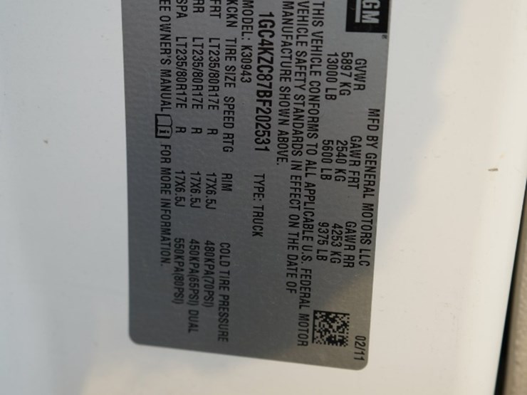 2011-chevrolet-3500hd-image-7