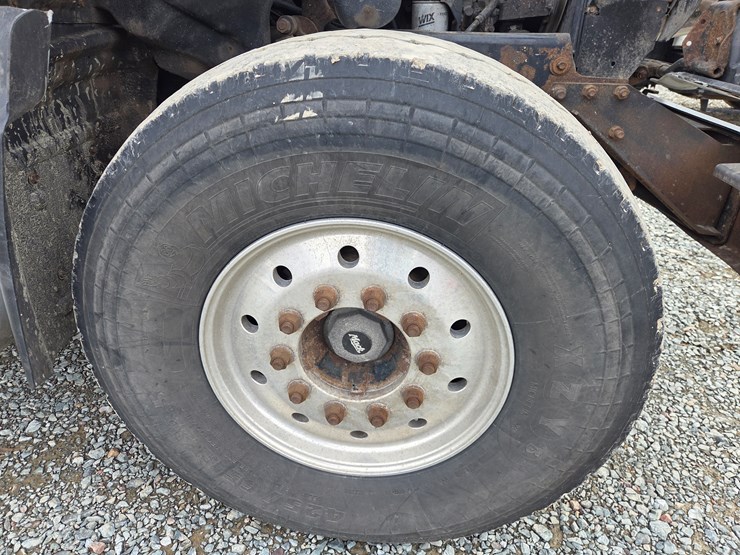 2006-massey-ferguson-8-image-69