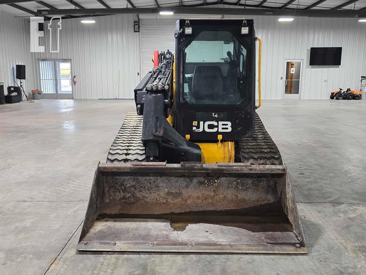 2021-jcb-3ts-8t-image-7