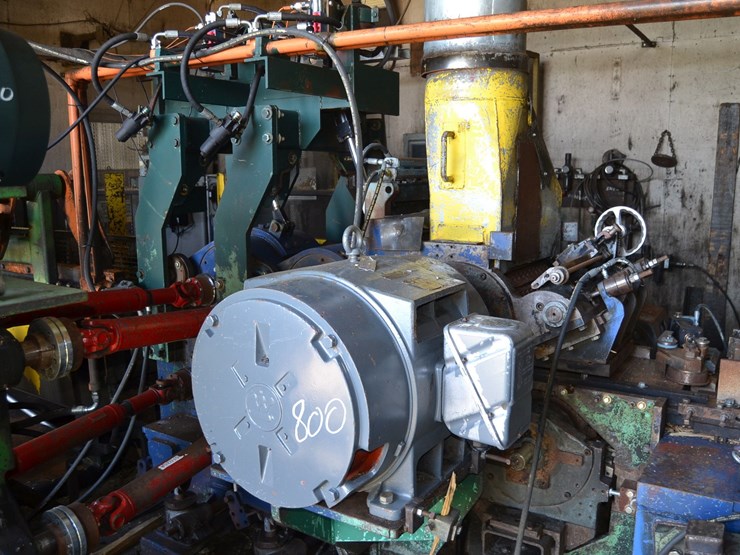 newman-16-knife-motorized-planer-w/-150hp-motor-on-top-head-w/-75hp-motor-on-bottom-head-w/-20hp-motor-of-drive-rolls-image-7