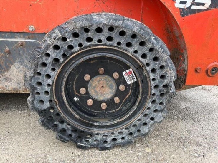 2018-kubota-ssv65-image-34