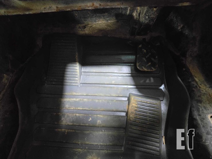 2022-caterpillar-259d3-image-12