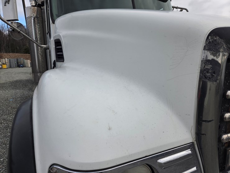 2006-massey-ferguson-8-image-11