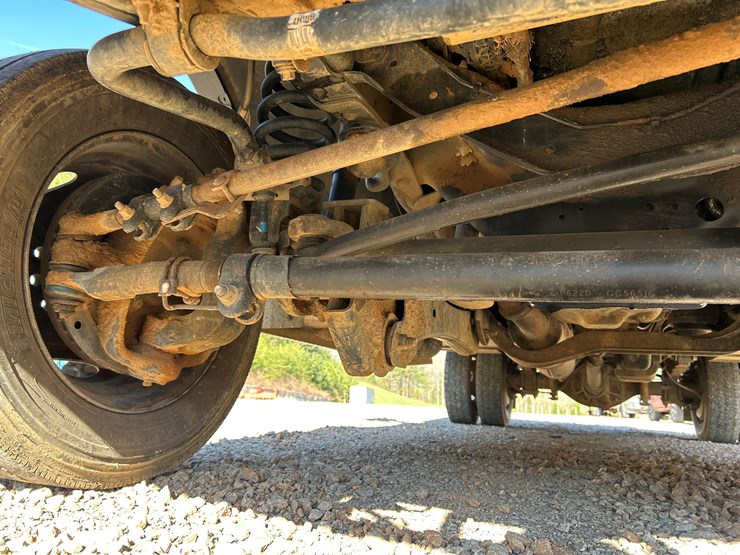 2012-ford-f550-image-32