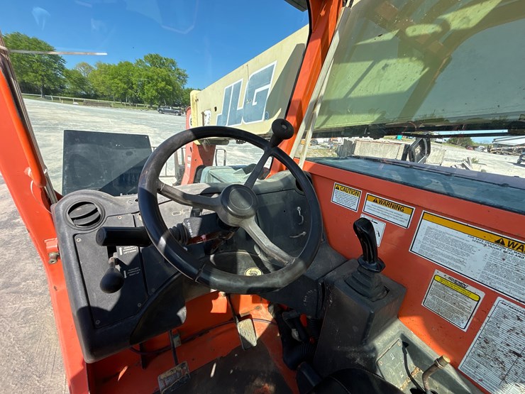 2007-jlg-g6-42a-image-12