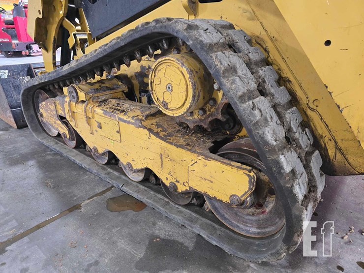 2022-caterpillar-259d3-image-23