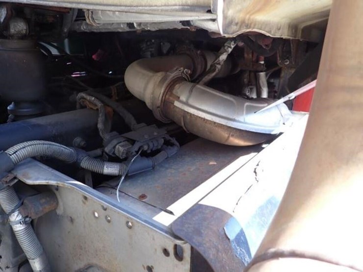 2017-western-star-4700sb-image-107