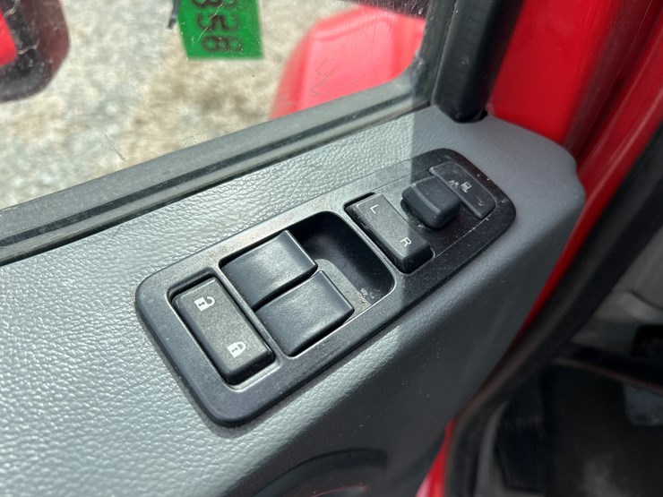 2015-kenworth-t680-image-63