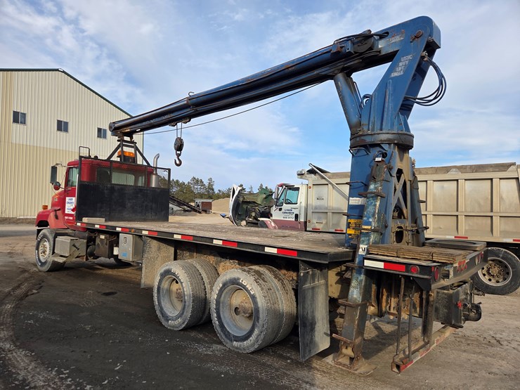 1998-international-paystar-5000-image-3