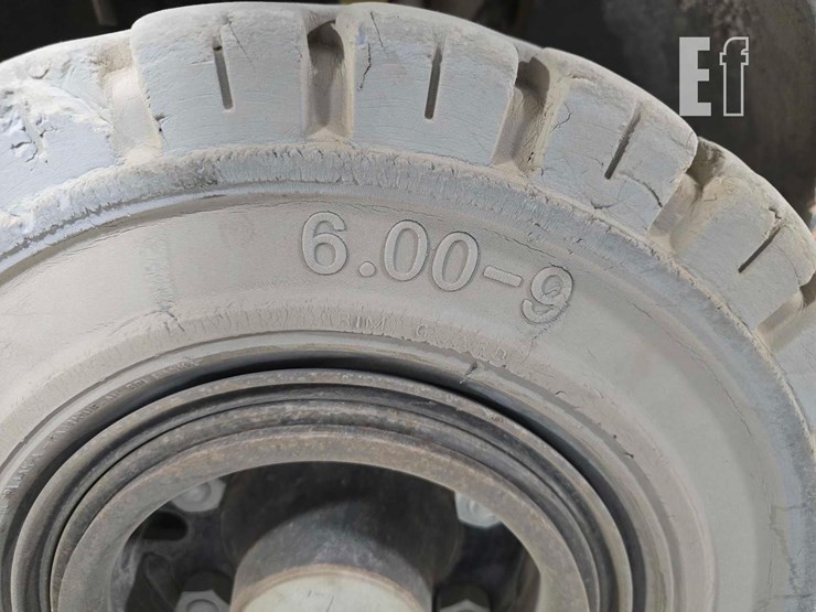 2019-caterpillar-gp25n-image-28