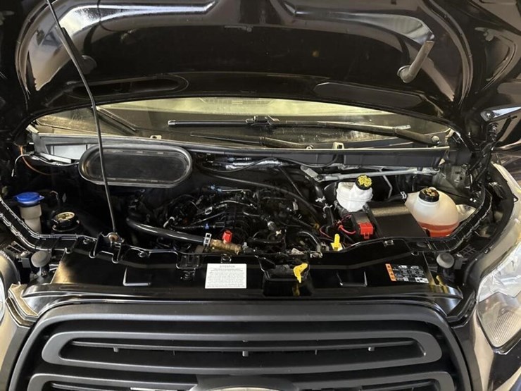2019-ford-transit-image-15