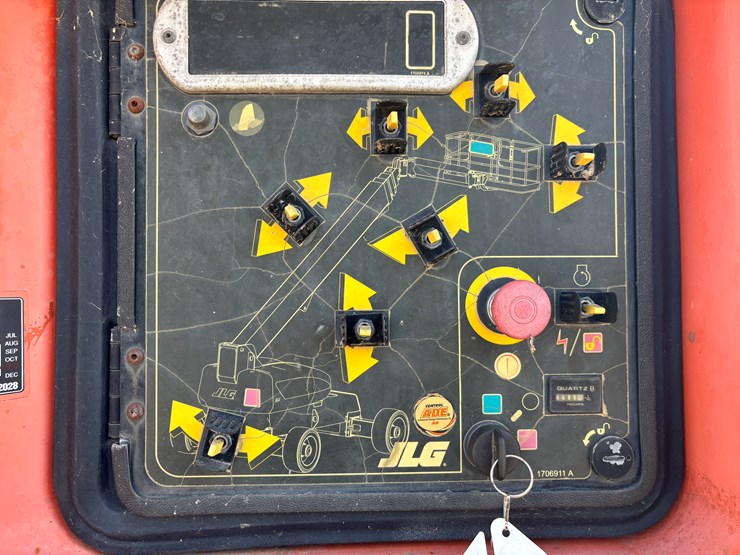 2007-jlg-1350sjp-image-35