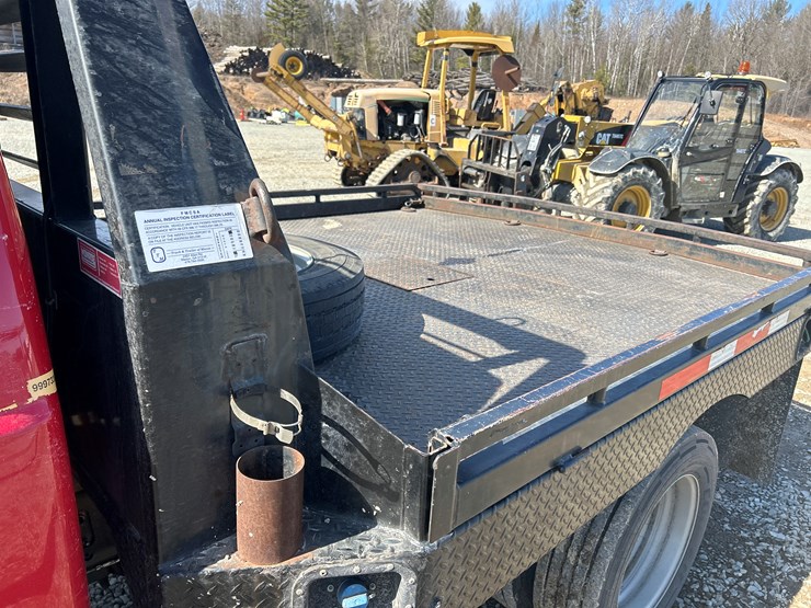 2011-ford-f550-image-33