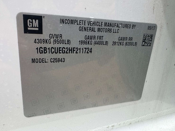 2017-chevrolet-silverado-2500-image-32