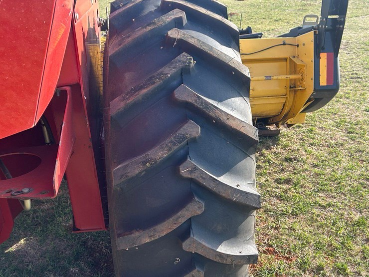 2008-new-holland-h8040-image-11