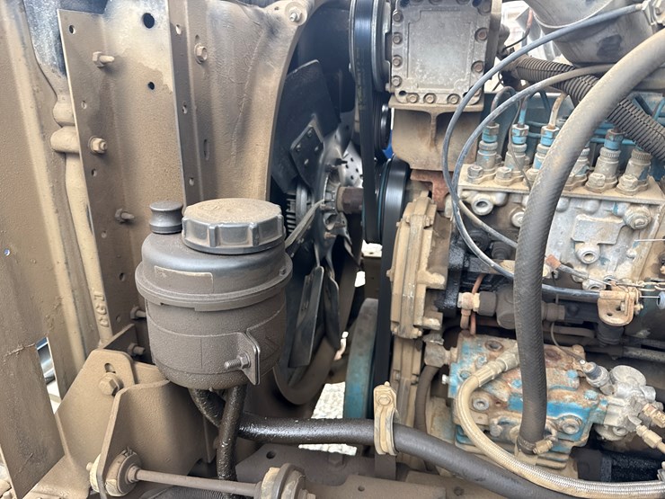 1999-international-4900-image-15