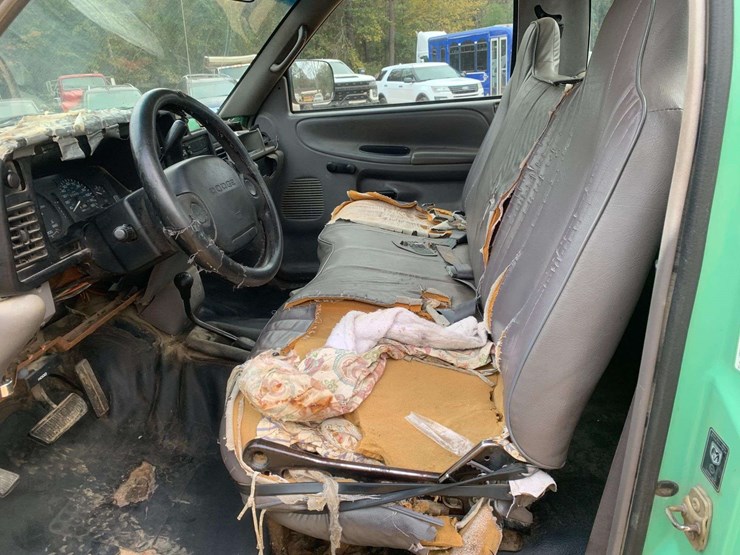 1996-dodge-ram-2500-image-11