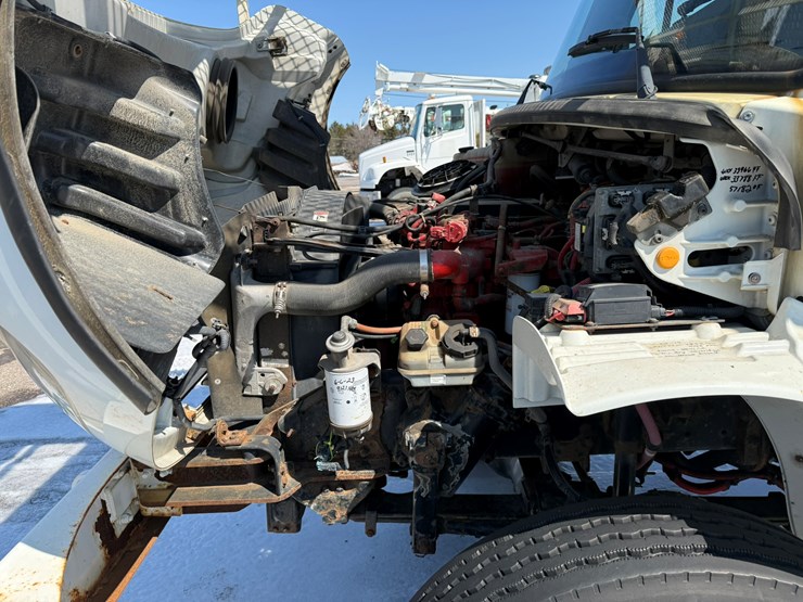 #1070-•-2012-freightliner-boom/crane-truck-image-9