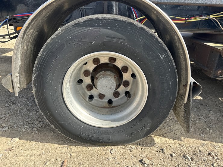 2010-massey-ferguson-8-image-67