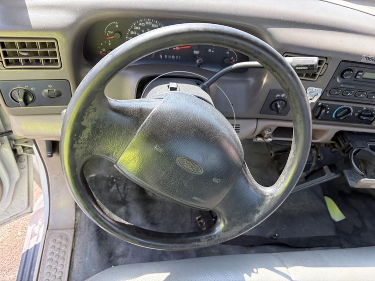 2002-ford-f350-image-12