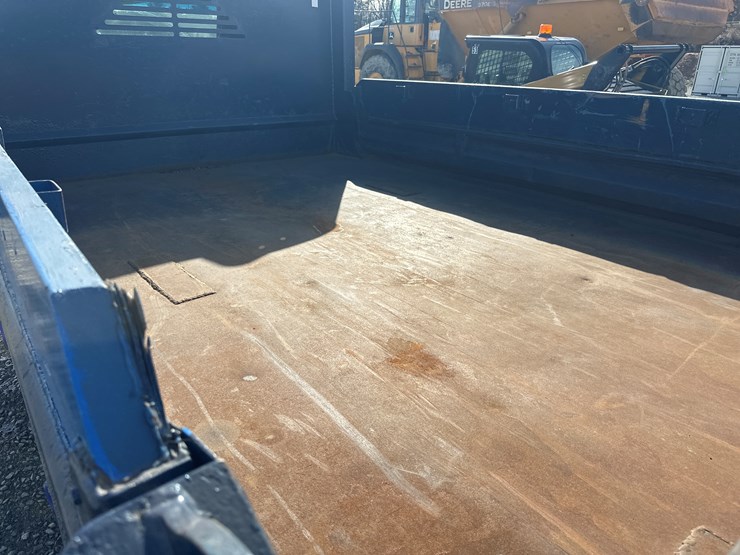 2005-massey-ferguson-8-image-17