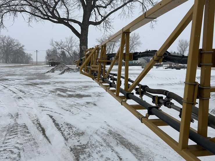 2012-ag-chem-rg1100-image-85