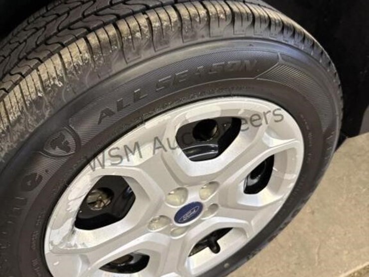 2017-ford-escape-image-9