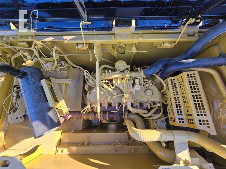 2017-caterpillar-326fl-image-25